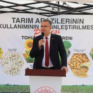 bafrada sebze fidesi dagitimi JFg49TiL