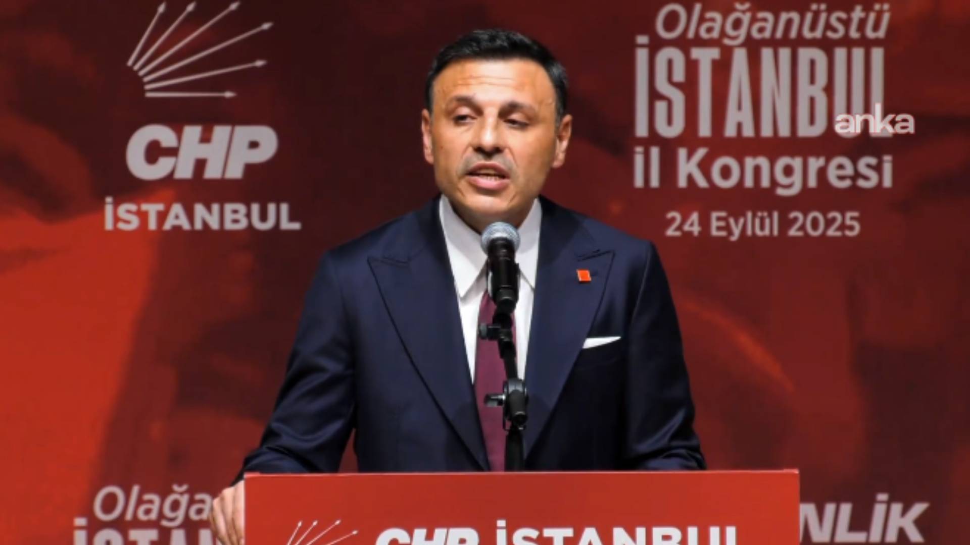 yeniden istanbul il baskani secilen ozgur celik delegelerimiz chpnin mahkeme kararlari ile diyan edilemeyecegini gosterdi SFXMPEcS