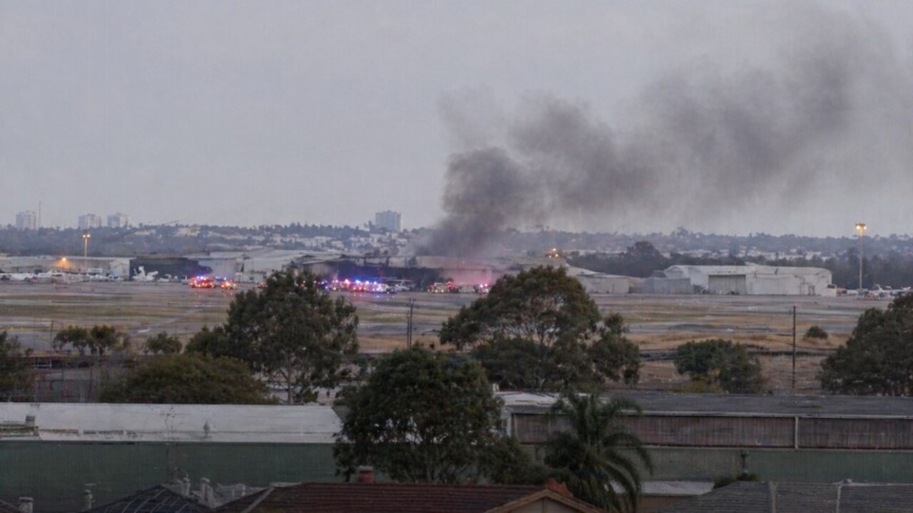 Uçak Hangara Çarptı: İki Kişi Hayatını Kaybetti, On Yaralı