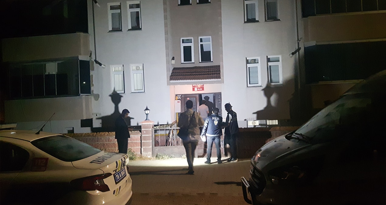 Balkondan düşen Alzheimer hastası yaşlı adam öldü Haber gorseli