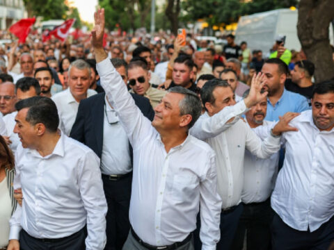 Ozgur ozel tarih vermisti kulisleri sallayan yeni parti basvurusu ortaya cikti DnP6WmTN